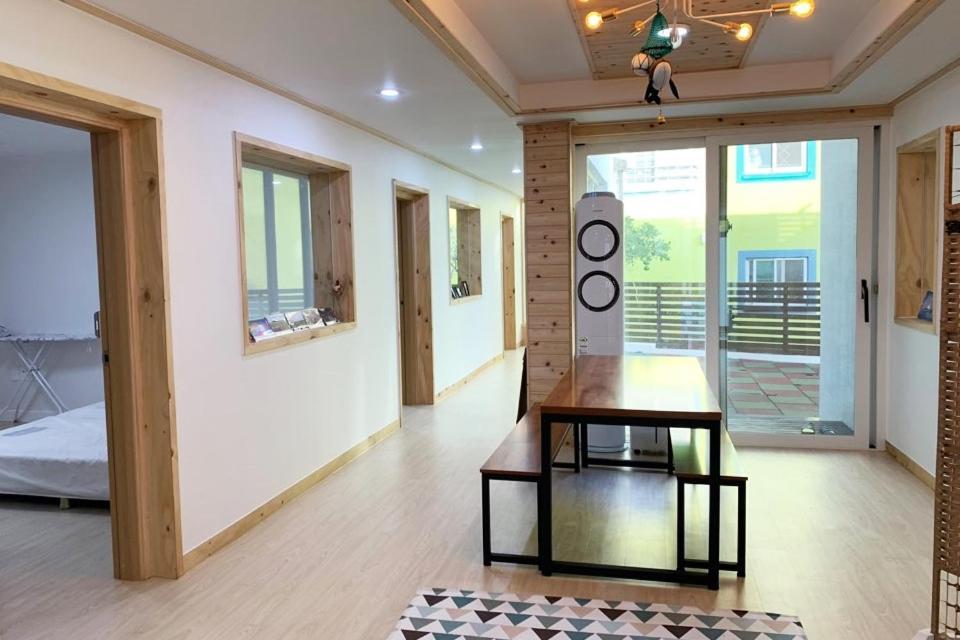 Jeju Guesthouse Togŭnnae المظهر الخارجي الصورة