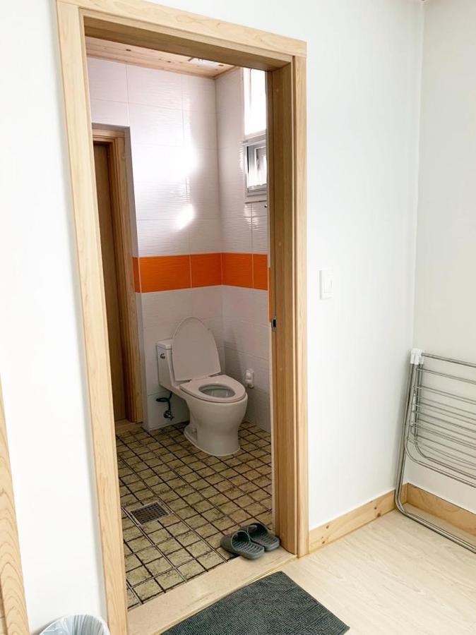 Jeju Guesthouse Togŭnnae المظهر الخارجي الصورة