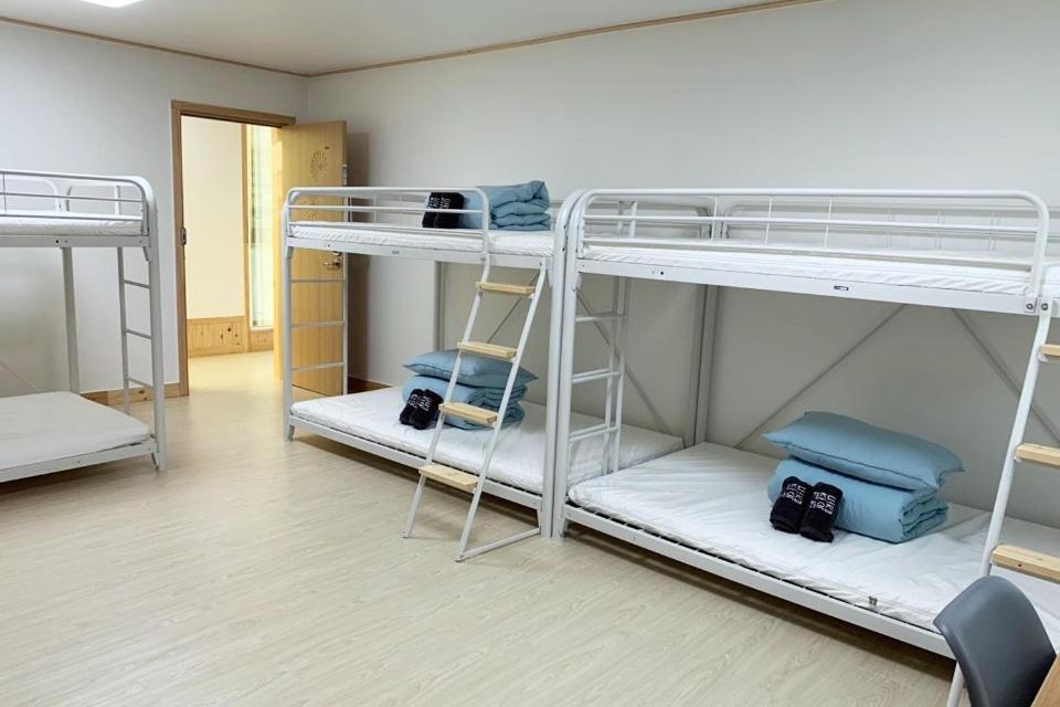 Jeju Guesthouse Togŭnnae المظهر الخارجي الصورة