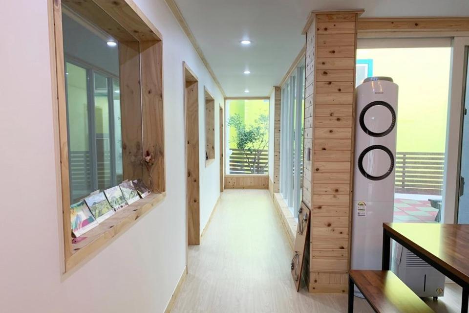 Jeju Guesthouse Togŭnnae المظهر الخارجي الصورة