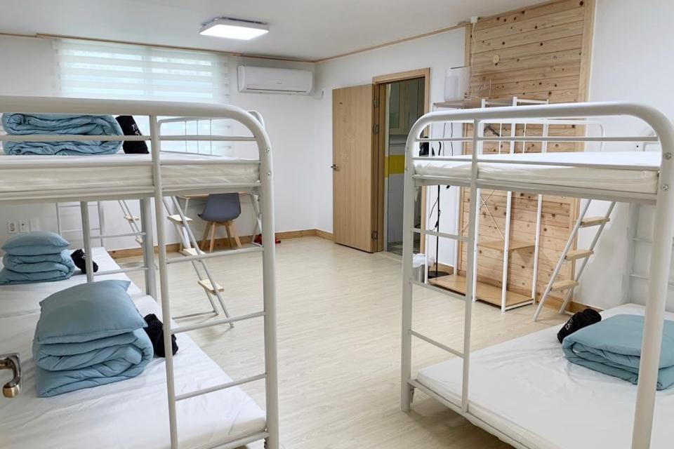 Jeju Guesthouse Togŭnnae المظهر الخارجي الصورة