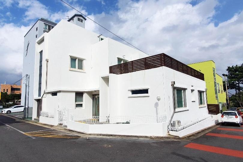 Jeju Guesthouse Togŭnnae المظهر الخارجي الصورة